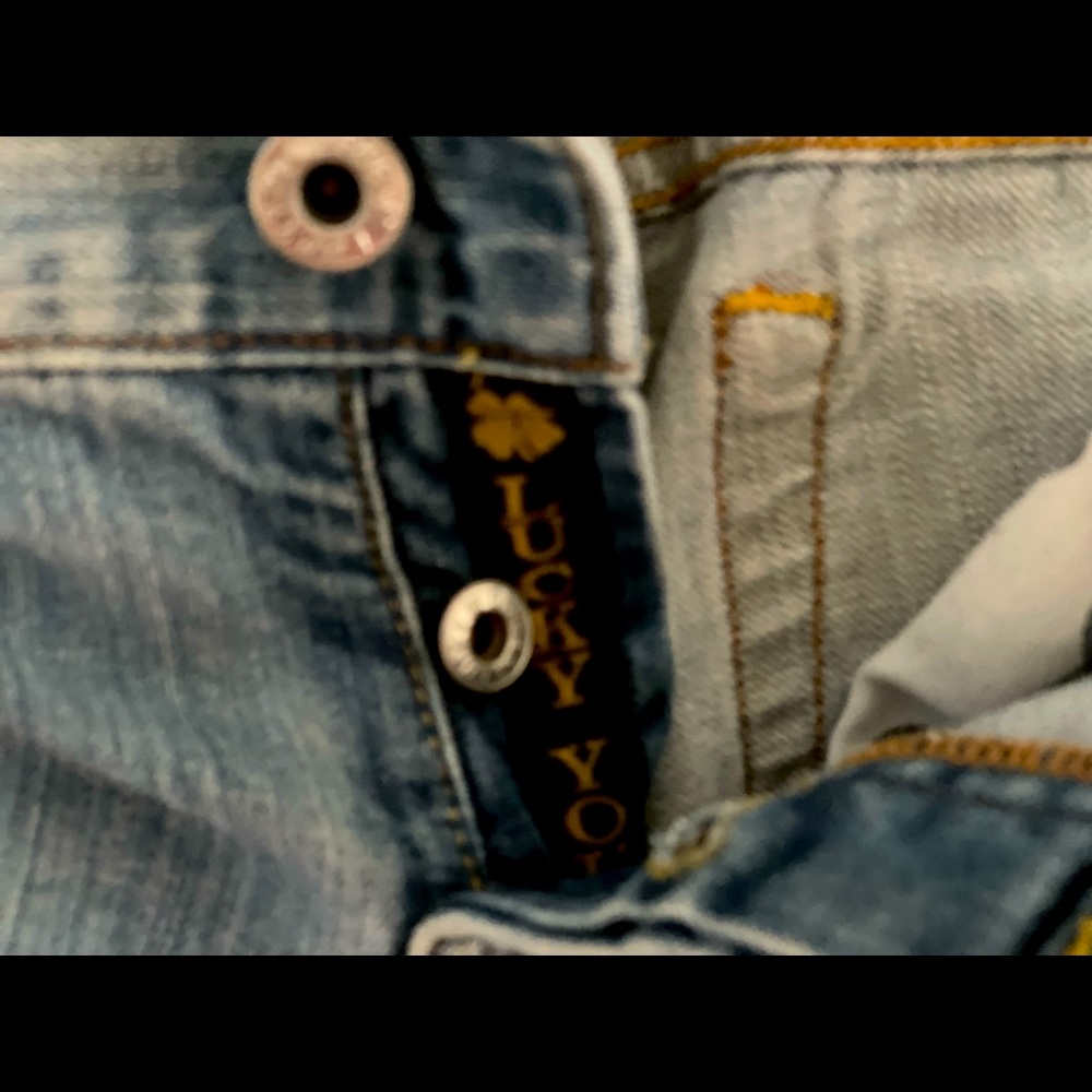 Lucky jeans size 4/27